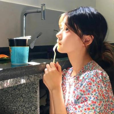 金猪玉叶 海报